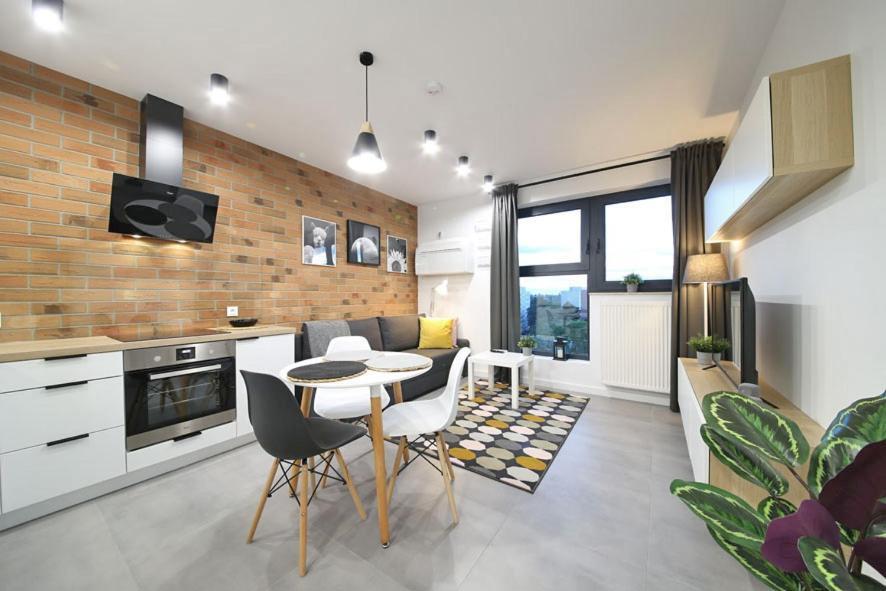 Apartments Wroclaw! Urocze Studio! Luaran gambar